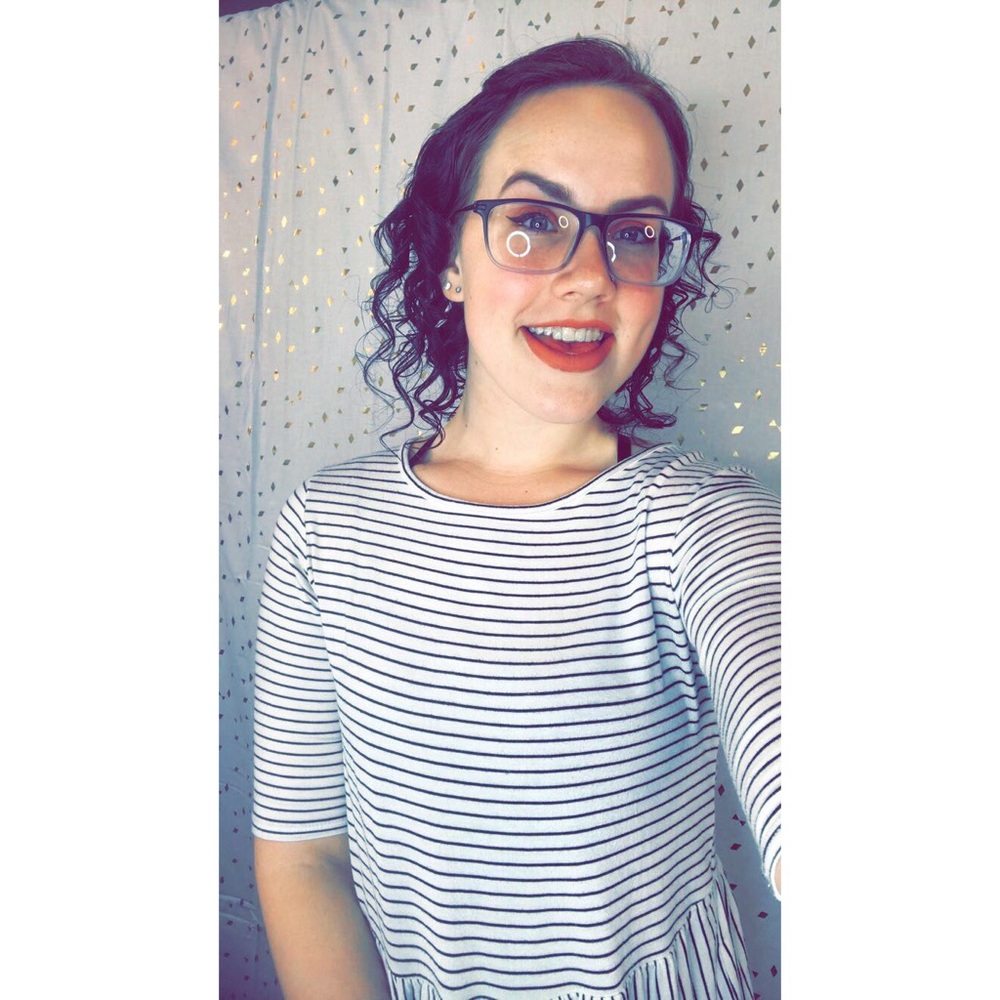 Meet your Posher, Caitlin